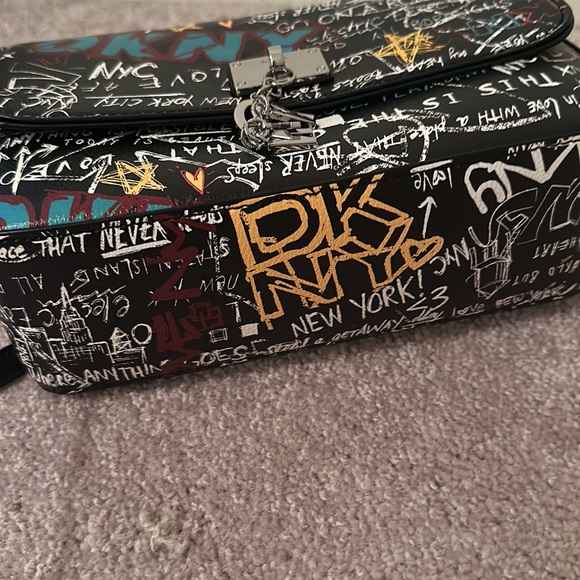 Purse - Picture 3 of 5